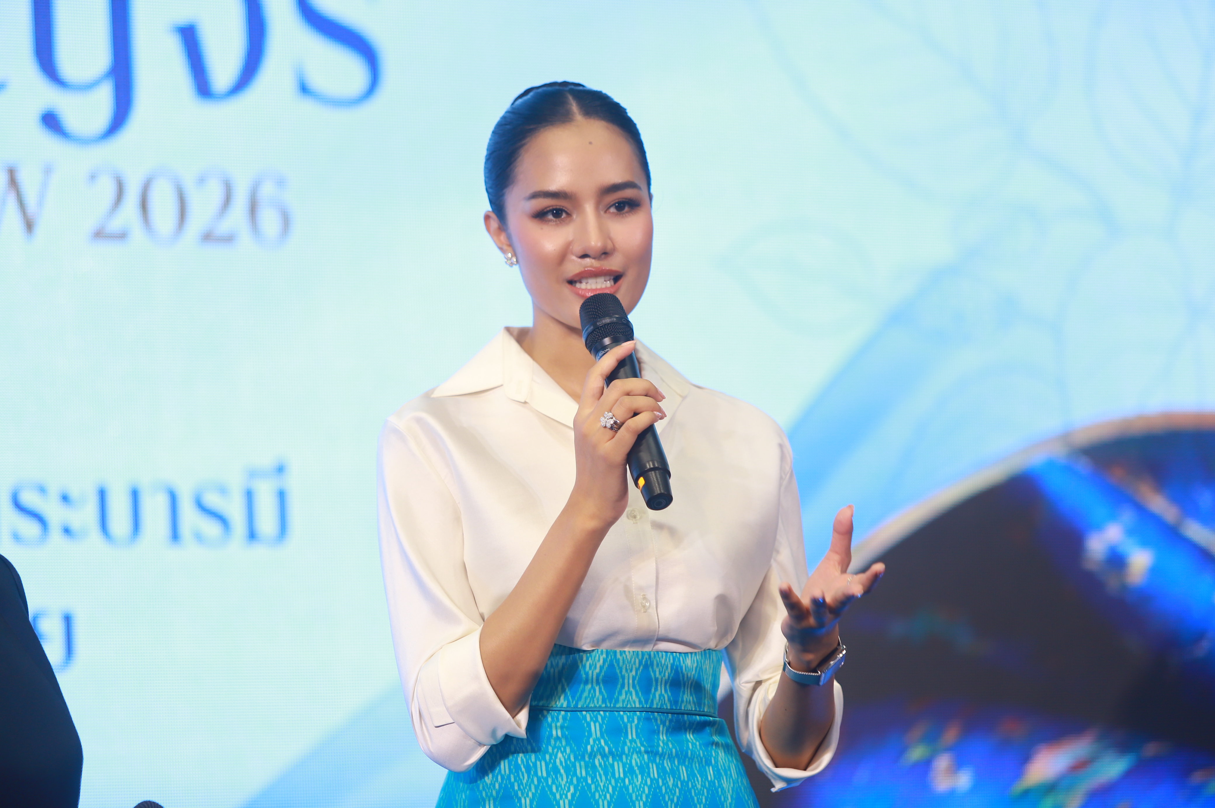 title - ส.ป.ก. ร่วมพิธีเปิดงานหม่อนไหมสัญจร ณ กรุงเทพมหานครและจังหวัดนนทบุรี ครั้งที่ 1 ชูนโยบาย ตลาดนำการผลิต เพิ่มช่องทางจำหน่าย สร้างรายได้เกษตรกร